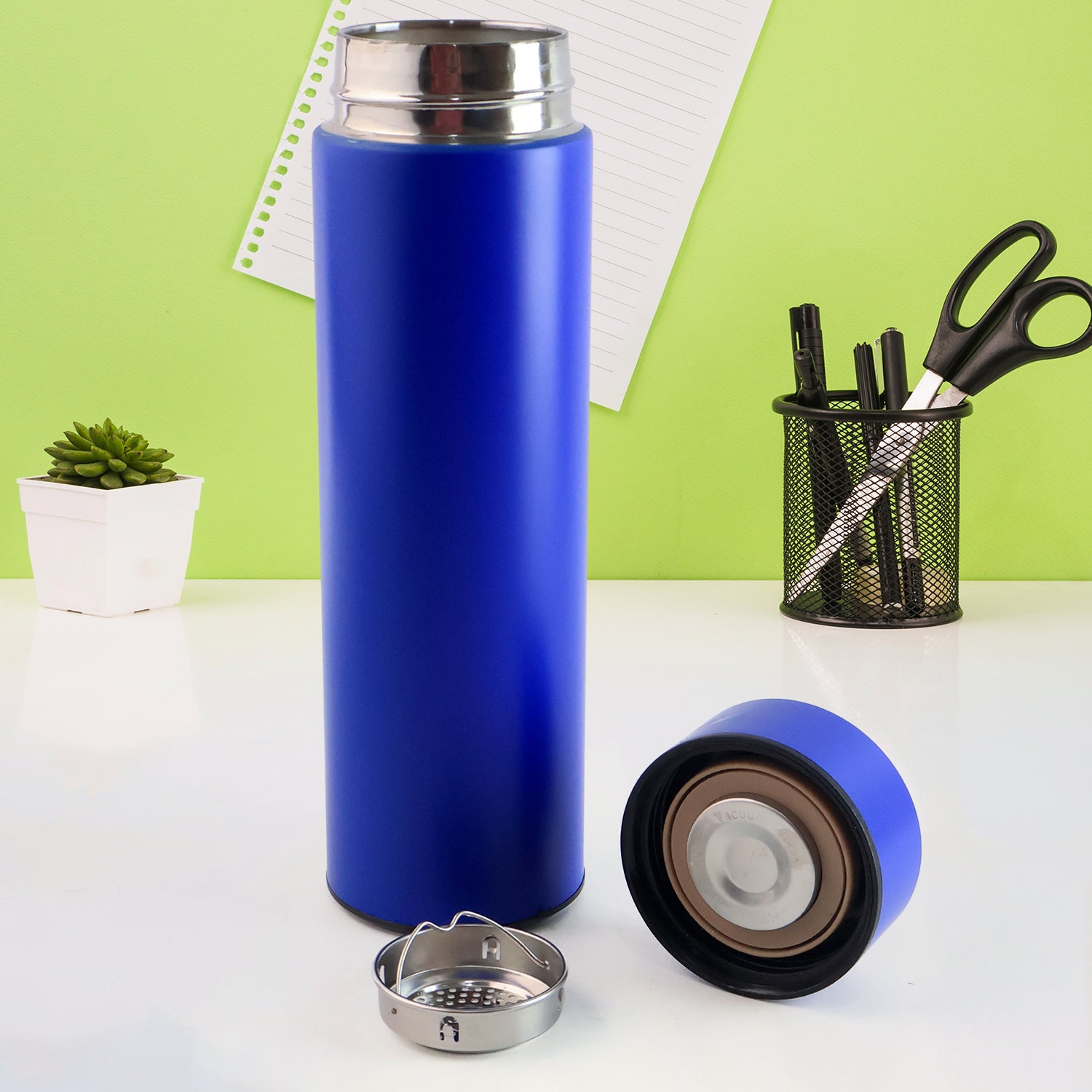 Blue Vacuum Insulated Water Bottle (1 Pc  500ml) Blue Vacuum Insulated Water Bottle (1 Pc  500ml)